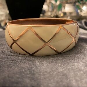Premier Designs Cream Enamel Gold-Tone Hinged Bangle Bracelet